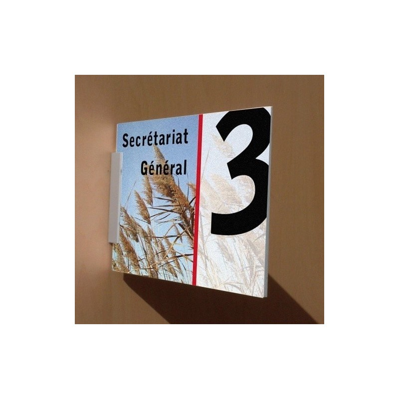 Plaque de signalétique plexi en drapeau