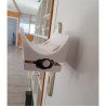 Le coude "Mains libres" pour poignée de porte de marque Jouan est un accessoire de porte pratique conçu pour minimiser le contac