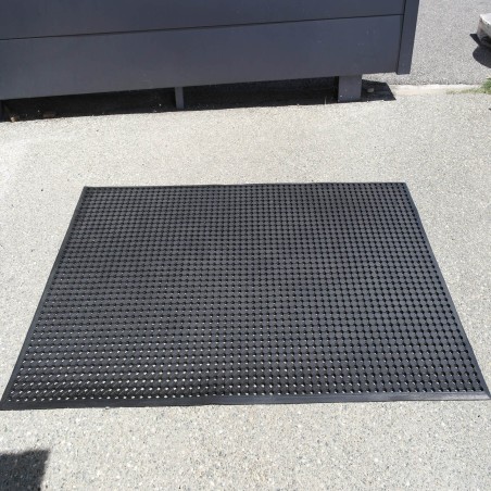 Caillebotis ECO léger : solution durable et économique pour vos sols.
