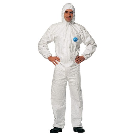La combinaison de protection Tyvek est conçue pour offrir un niveau de protection élevé dans des environnements dangereux, tels 