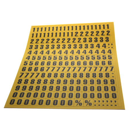 Kit - Chiffres magnétiques prédécoupés A4 sur fond jaune ou blanc - Magnétique