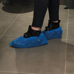 Lot de 100 sur-chaussures jetable
