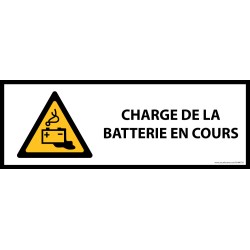 Panneau de danger ISO EN 7010 - Charge en cours de la batterie - W026